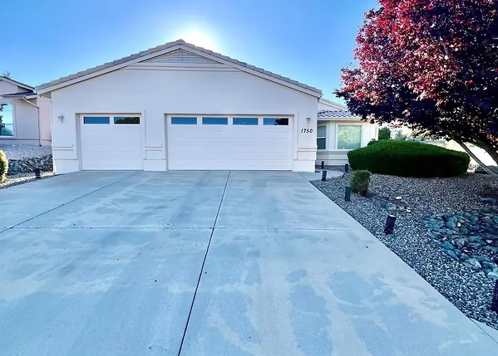 Large W3-car Garage & Quiet Ferienhaus *